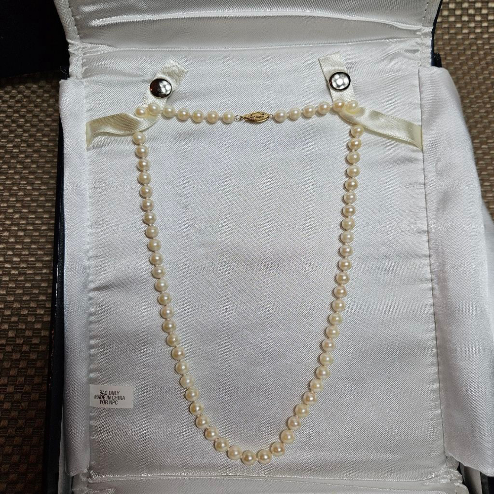Akoya Pearls 14k Gold Clasp Knotted Single Strand Cream New In Box Vintage - Picture 1 of 9